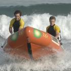 Cousins Sam (left) and Michael Kinraid practise at St Kilda beach for the national IRB...