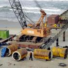 Deconstructing the 42 tonne drilling rig used for the Tahuna outfall. Photo by Jane Dawber.