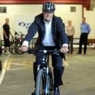 Dunedin Mayor Dave Cull  is  cycling to work every day this month, as part of Bike Wise Month...