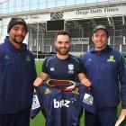 Highlanders co-captains Nasi Manu (left) and Ben Smith gave Scotland cricket captain Preston...