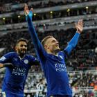 Jamie Vardy celebrates scoring for Leicester City to equal the record for scoring in consecutive...