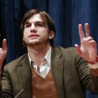 Ashton Kutcher: "I can't replace Charlie Sheen.'