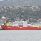 Korean icebreaker <i>Araon</i> berthed in Otago Harbour. Photo by Gerard O'Brien.