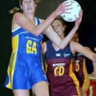 Otago shooter Jessica Tuki gets in front of Southland defender Kylie Young during a national...