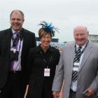 Phil (left) and Glenys Kennard  and Neil Pilcher. Photo by Tayler Strong.