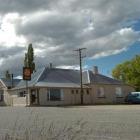 Poolburn Hotel. Photo by Peter McIntosh