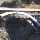 Cracks have been discovered under the Kawarau Bridge, on State Highway 6 near A.J. Hackett Bungy....