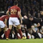 Richie McCaw in action during the All Blacks' 62-13 demolition of France. Photo by Reuters