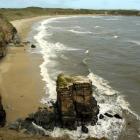 Whether it be a taste for history, beautiful scenery, bush walks or just plain salt air, there is...