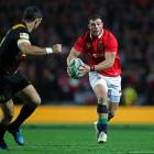 Robbie Henshaw runs the ball for the Lions against the Chiefs. Photo: Getty Images