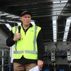 Southern Dairy Hub business manager Guy Michaels talks to attendees of the hub’s first field day...