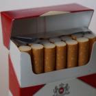 Cigarettes_in_a_cigarette_packet_close-up.JPG