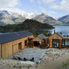 The five pavilions making up this family holiday home are reminiscent of boat sheds. The house...