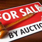 Both house sales and auction numbers declined in March, the latter falling from 13.2 % to 918...