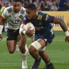 Shannon Frizell in action for the Highlanders against the Hurricanes. File photo 