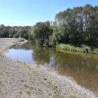 The Pomahaka River at Kelso, showing signs of lower water levels. PHOTO: JOHN COSGROVE