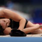 Sophie Pascoe collapsed after winning the SM9 200 IM at the Tokyo Paralympics. Photo: Getty