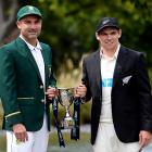 Captain of South Africa Dean Elgar and Black Caps captain Tom Latham. Photo: Getty Images
