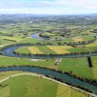 New Zealand's plentiful supply of water is not being used effectively, an industry report says....