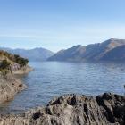 The Lake Wanaka shoreline