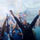 Fans in Napoli prepare for the Serie A clash against Udinese yesterday. The 1-1 draw in Udin...