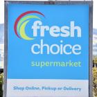 A man attempted to steal cuts of steak from Fresh Choice in Roslyn. Photo: Peter McIntosh