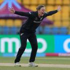 Lea Tahuhu appeals successfully for the wicket of Omaima Sohail of Pakistan during the ICC Women...