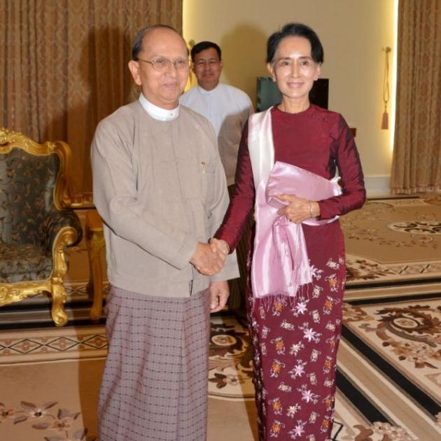 Thein Sein (left) with Aung San Suu Kyi in Naypyitaw. Photo: Reuters