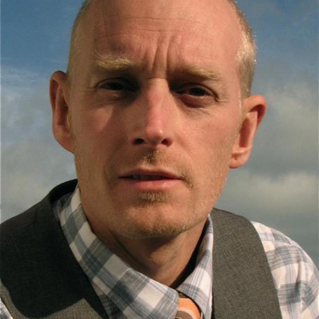 Dr Erik Landhuis Dr Erik Landhuis
