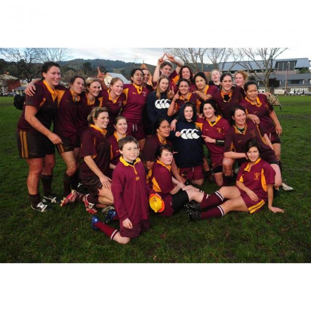 Proud winners of the womens premier final on Saturday. Photo by Craig Baxter.