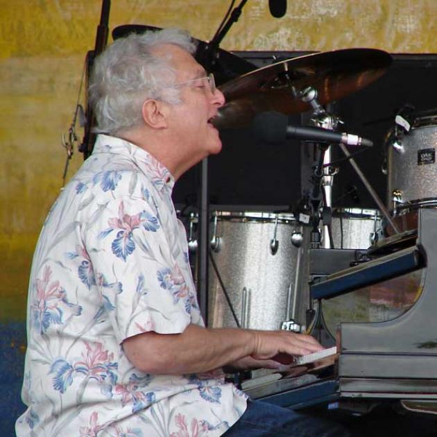 Randy Newman. Photo by Wikimedia Commons.
