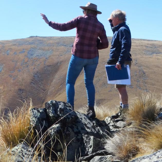 Lindis Pass Conservation Group member Anne Steven and Otago Conservation Board member Rob Wardle...