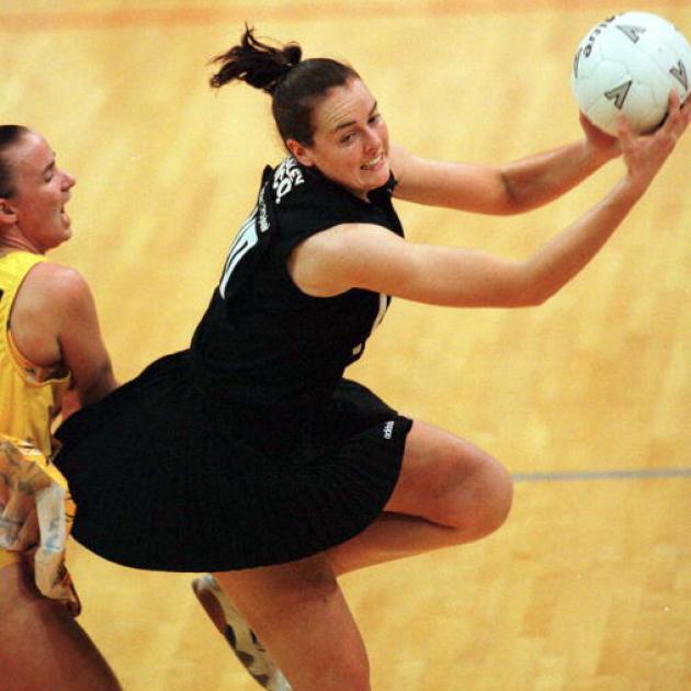 Lesley Nicol playing in a test between NZ and Australia in May, 1998. Photo: Ross Land/Getty Images