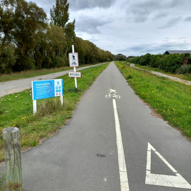 The proposed cycle route from Smith St to Pine Acres will link with the Passchendaele Pathway ...