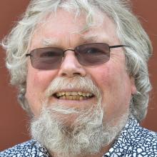 Warren Tate