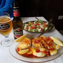 Taking a break during the middle of one hike, we savoured the delicious and inexpensive Galician...