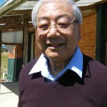 Dr James Ng