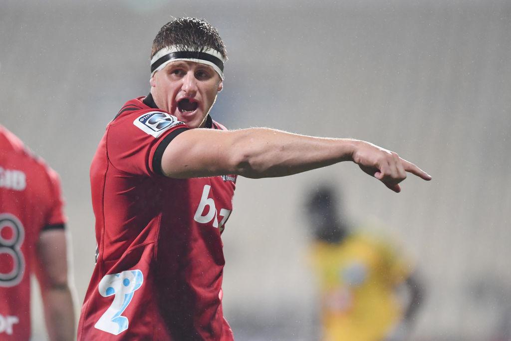 Late try gives Crusaders win over Highlanders