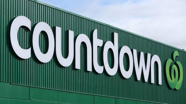 Shopper dismayed as Countdown demands ID for non-alcoholic beer