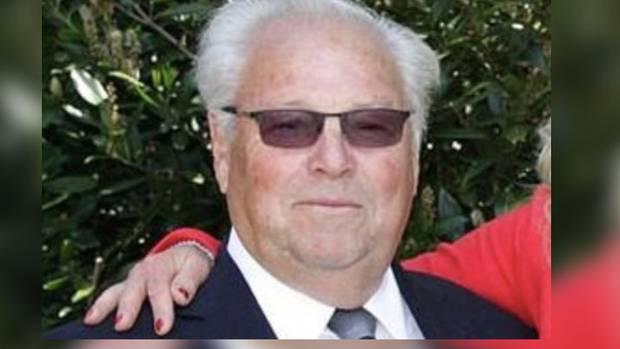 Lonely millionaire seeks people to live with him in his 'NZ paradise'