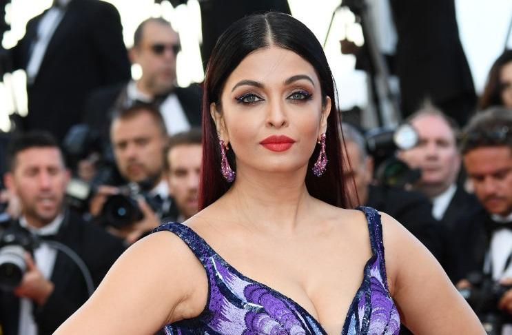 Bollywood Family In Hospital With Covid 19 Otago Daily Times Online News Bollywood Family In Hospital With Covid 19 Otago Daily Times Online News