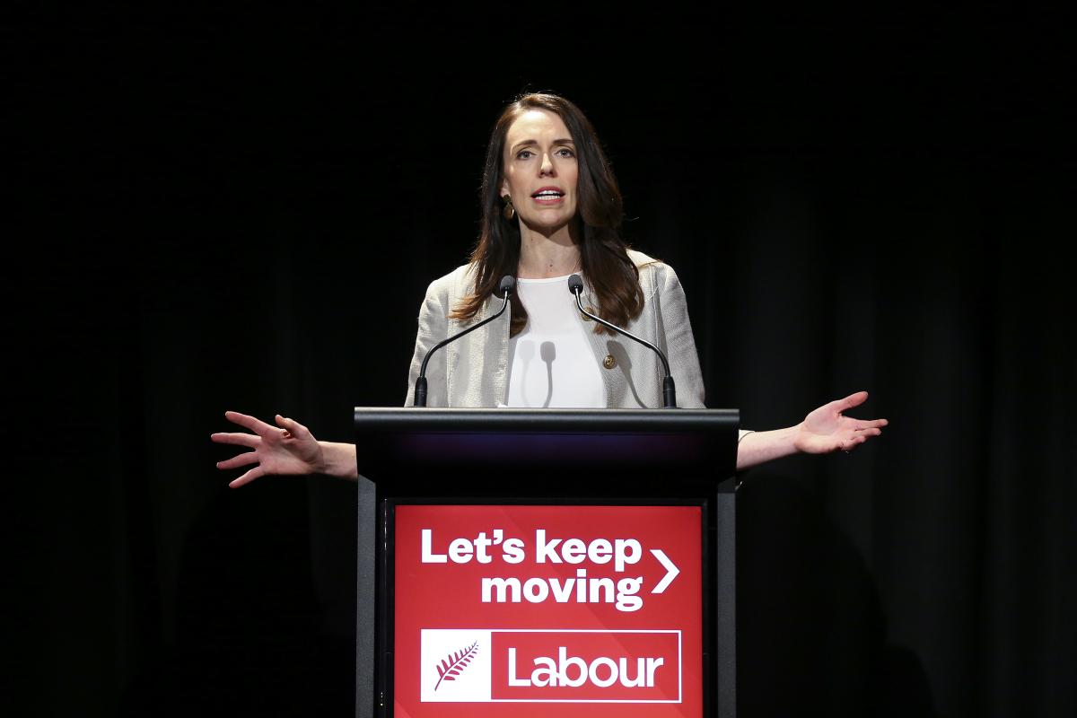 Labour outlines $162m plan for cleaner waterways, 2000 more jobs