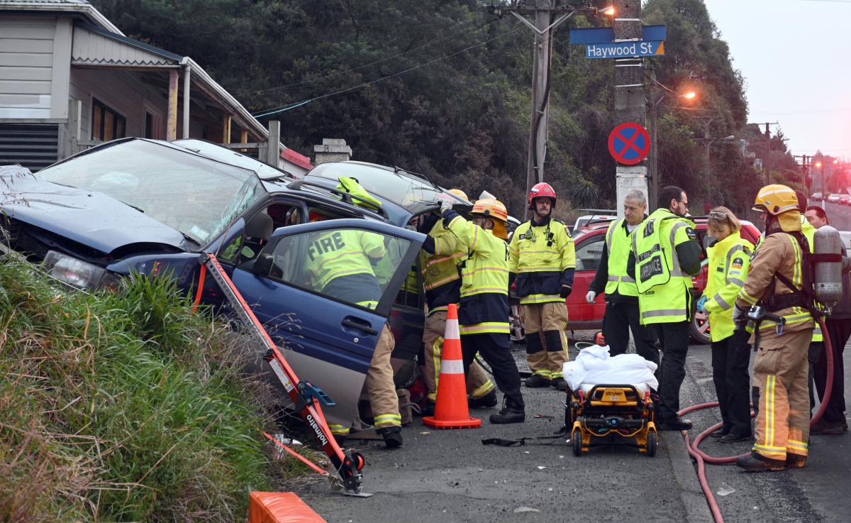 Six hurt after three-car crash in The Glen
