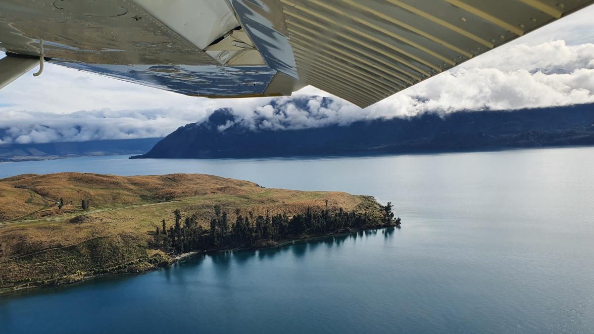 Breathtaking flight over Wakatipu Basin
