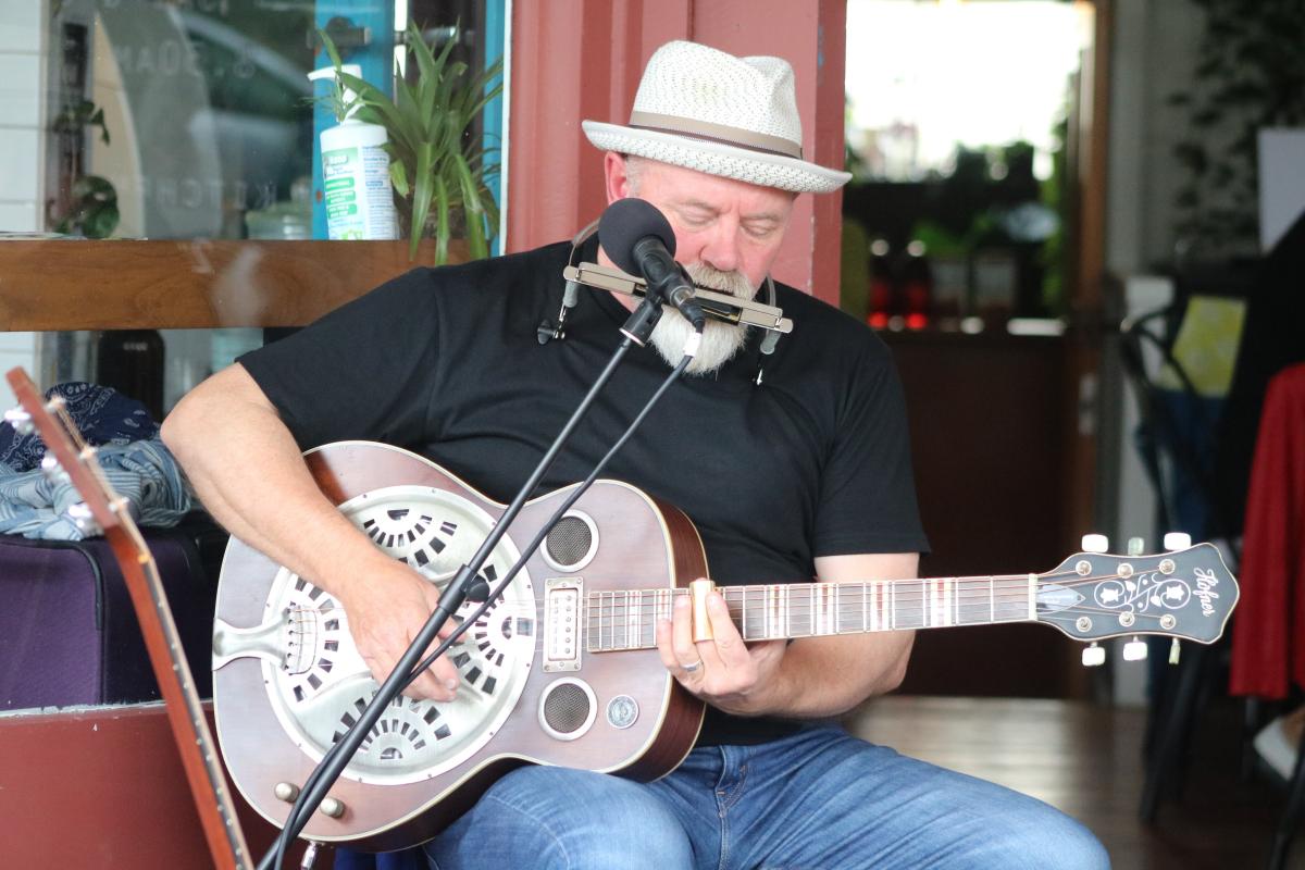 Dr Blue a sensation at jazz and blues festival | Otago ...