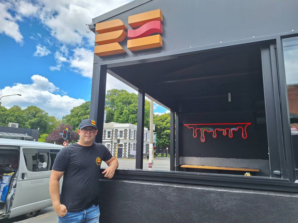 Food truck z Dunedin przekształcił się w franczyzę, otwierając swój 16. lokal
