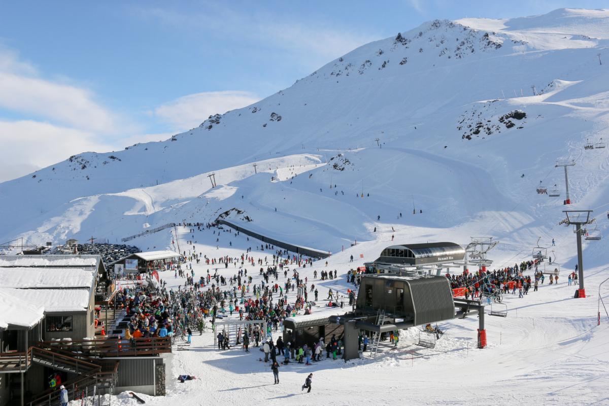 Fewer Australians making South Island ski field bookings