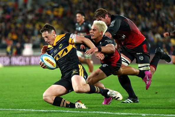 Hurricanes stay top after Crusaders clash