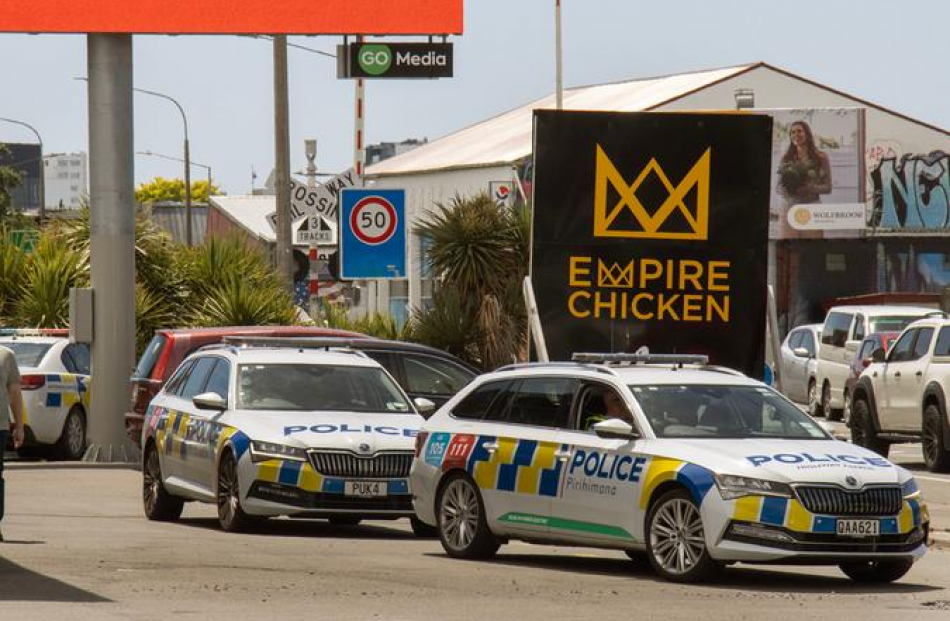 Police on Lincoln Rd. Photo: Geoff Sloan