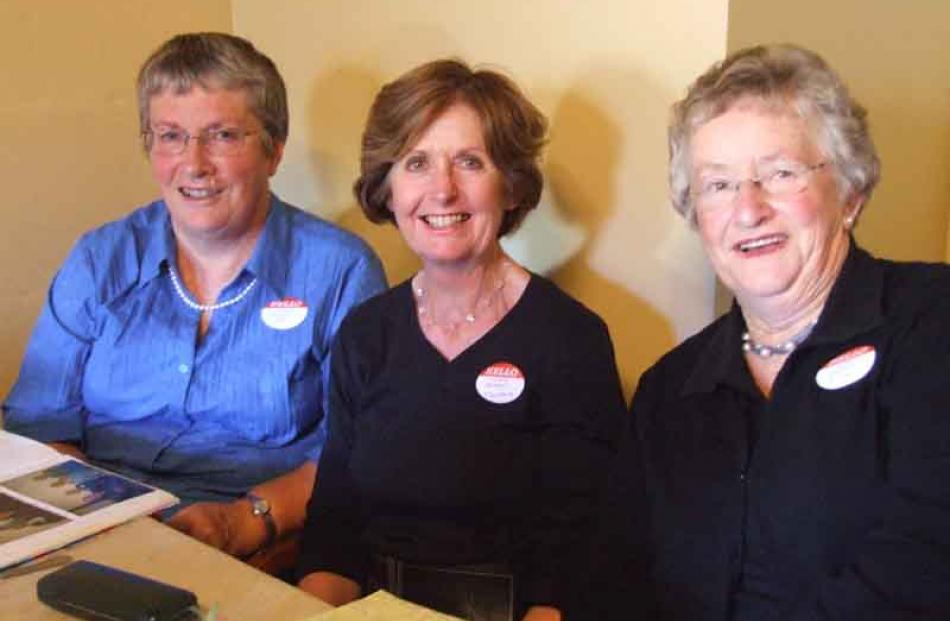 Lesley Fox (Oamaru), Jocelyn McIlraith (Hakataramea), and Eleanor Nimmo (Oamaru)